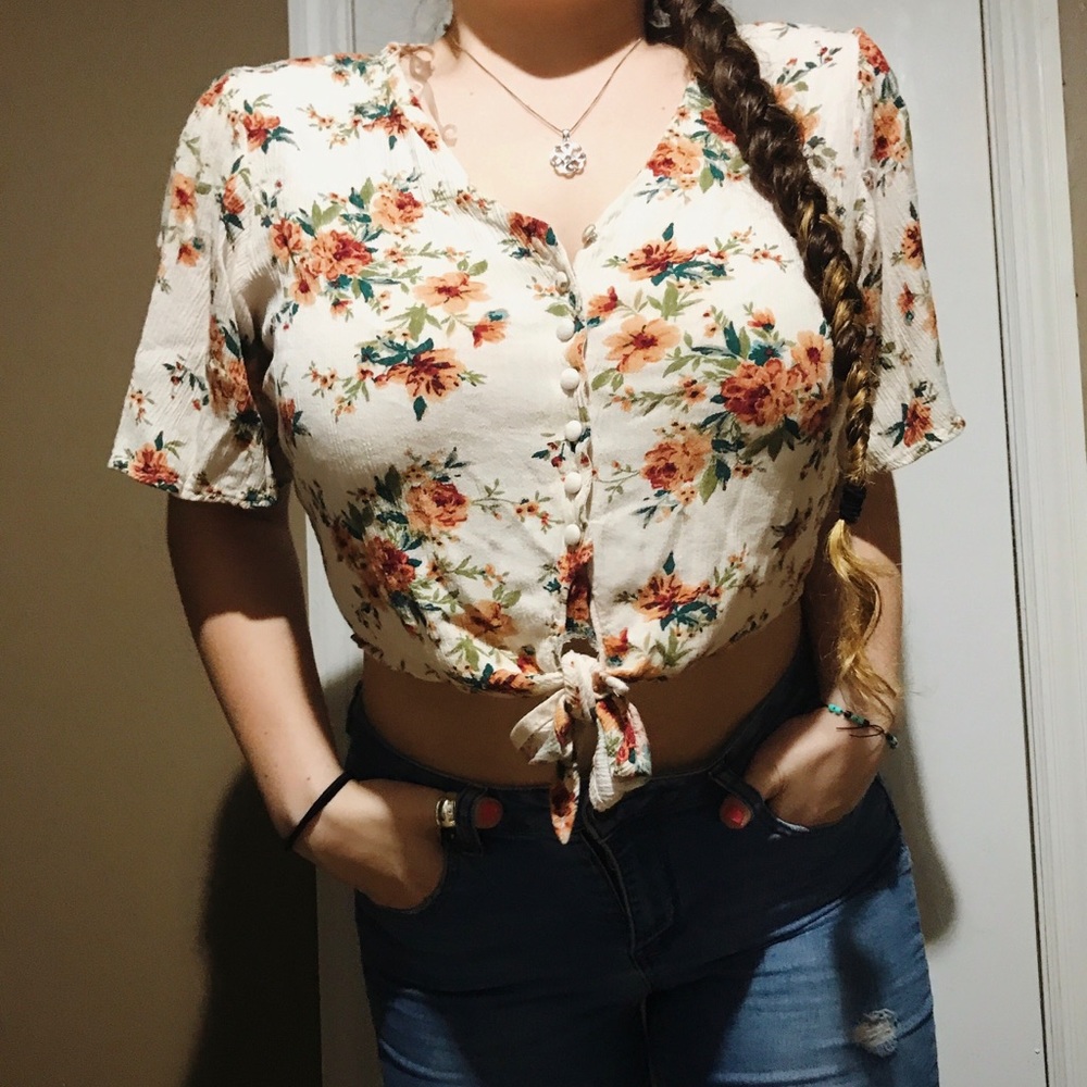 Cropped front tie button up flower shirt